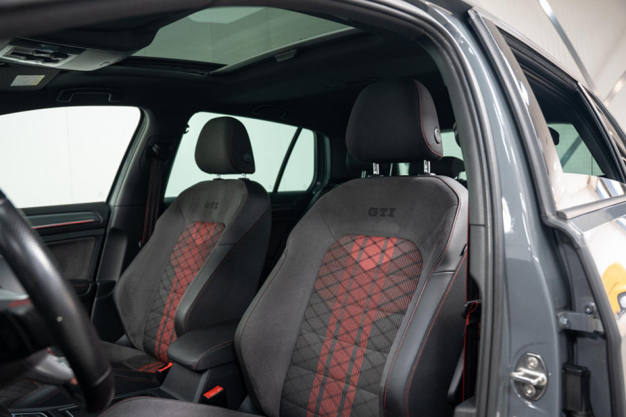 Volkswagen Golf 2.0 TSI GTI TCR*PANO*AKRA*KEYLESS*DYNAUDIO*FULL*