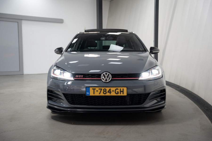 Volkswagen Golf 2.0 TSI GTI TCR*PANO*AKRA*KEYLESS*DYNAUDIO*FULL*