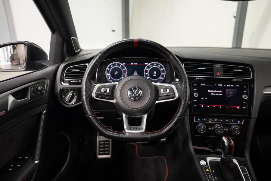 Volkswagen Golf 2.0 TSI GTI TCR*PANO*AKRA*KEYLESS*DYNAUDIO*FULL*