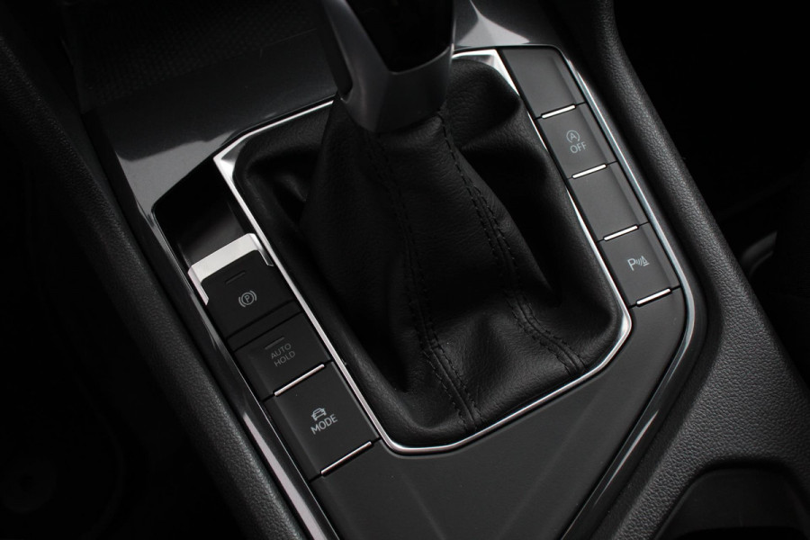 Volkswagen Tiguan Allspace 1.5 TSI Automaat Life 7p. Navigatie Apple Carplay/Android Auto Climate Control Lichtmetalen Velgen Camera Electrische Achterklep
