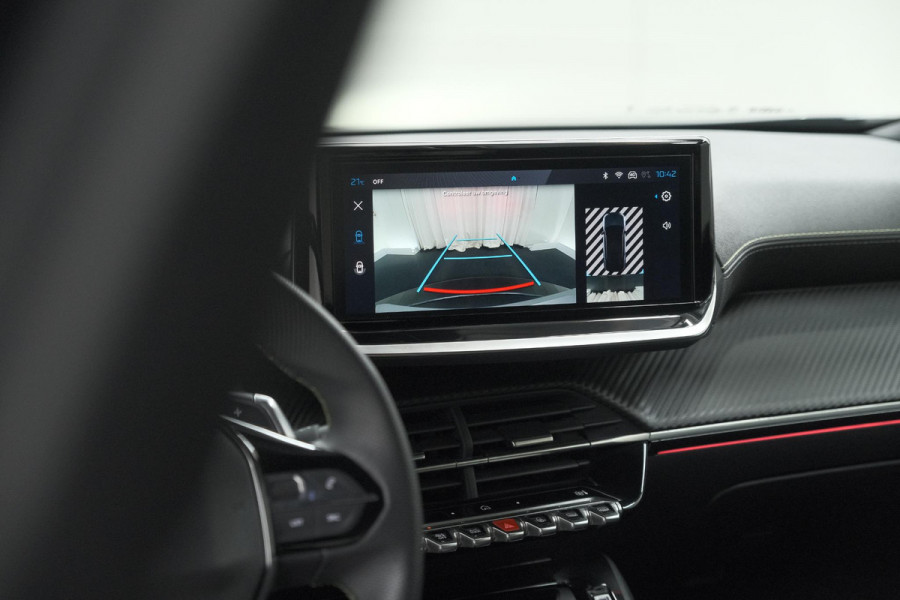 Peugeot 2008 1.2 Hybrid 145 GT | Camera | Apple Carplay | Parkeersensoren