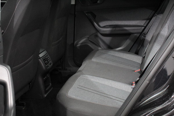 Seat Ateca 1.5 TSI DSG Style Nieuw type Climate Control Parkeer sensoren Cruise control DAB Led Lichtmetalen Velgen