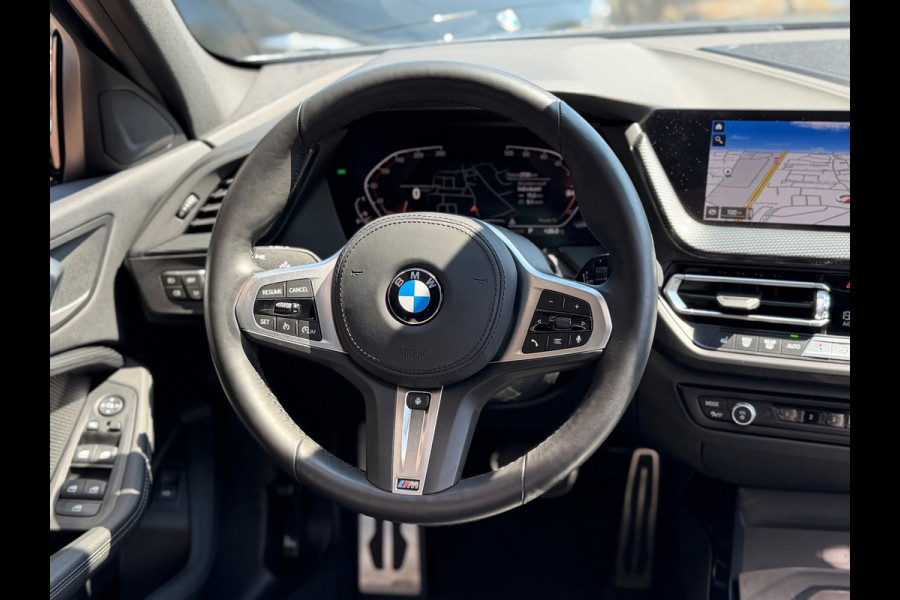 BMW 1-serie 118i M-Sport 2024 AUT NAVI DAK CLIMA NAP 1e Eig!