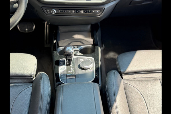 BMW 1-serie 118i M-Sport 2024 AUT NAVI DAK CLIMA NAP 1e Eig!