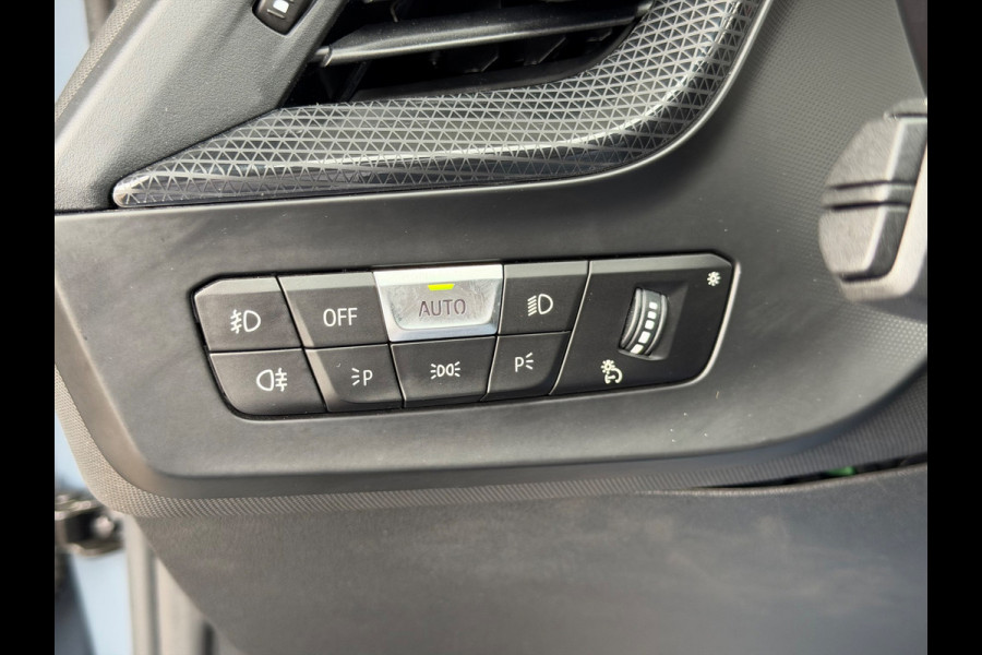 BMW 1-serie 118i M-Sport 2024 AUT NAVI DAK CLIMA NAP 1e Eig!