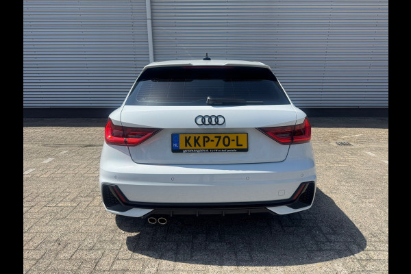 Audi A1 SPORTBACK 40 TFSI S Line edition one