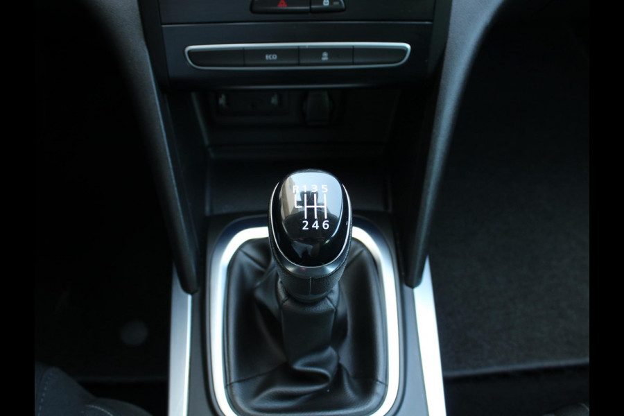 Renault Mégane 1.3 TCe Limited | APPLE CARPLAY / ANDROID AUTO | CRUISE CONTROL |
