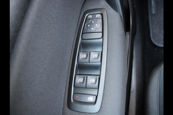 Renault Mégane 1.3 TCe Limited | APPLE CARPLAY / ANDROID AUTO | CRUISE CONTROL |