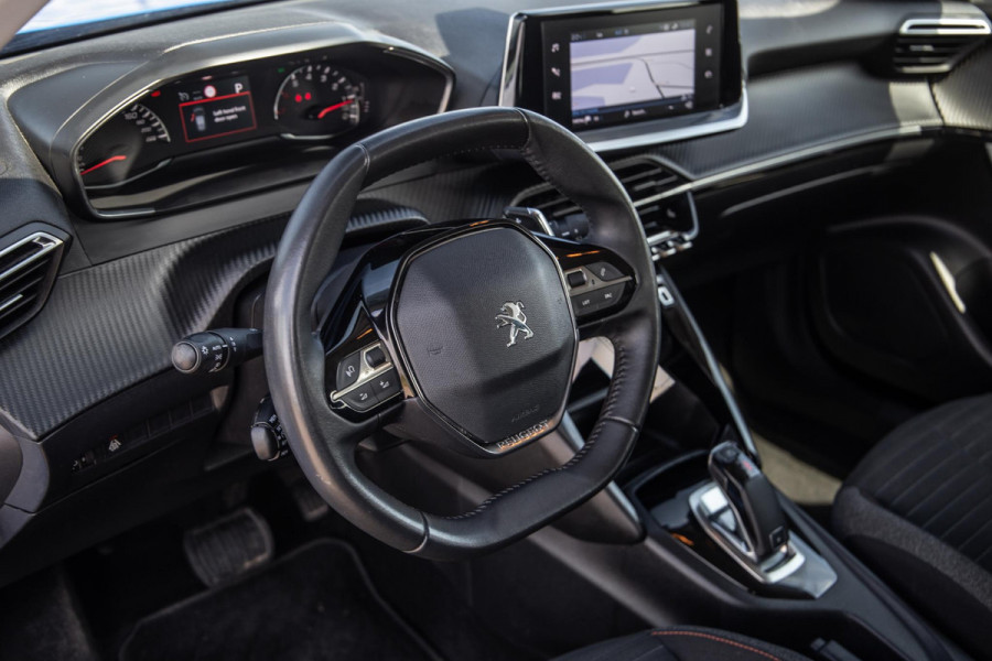 Peugeot 2008 1.2 PureTech Active AUTOMAAT / CRUISE CONTROLE / CARPLAY / DEALER ONDERHOUDEN