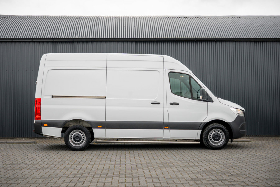 Mercedes-Benz Sprinter 311 CDI RWD L2H2 | Volledig Ingericht | Mbux | Camera | Climatronic