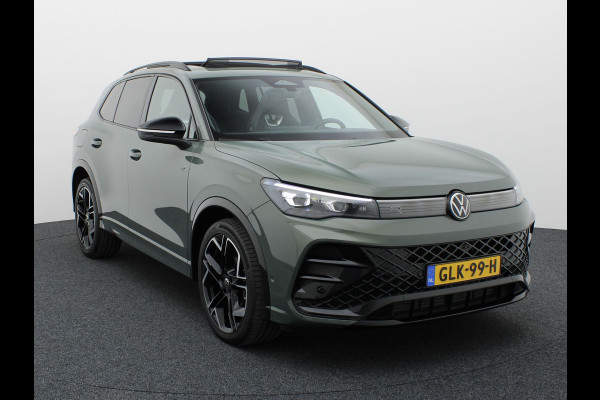 Volkswagen Tiguan 1.5 eTSI R-Line Business | Trekhaak wegkl. | Panodak | 360 Camera | IQ Light | Elk. A-klep | Prijs Rijklaar!!