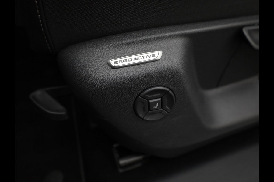 Volkswagen Tiguan 1.5 eTSI R-Line Business | Trekhaak wegkl. | Panodak | 360 Camera | IQ Light | Elk. A-klep | Prijs Rijklaar!!