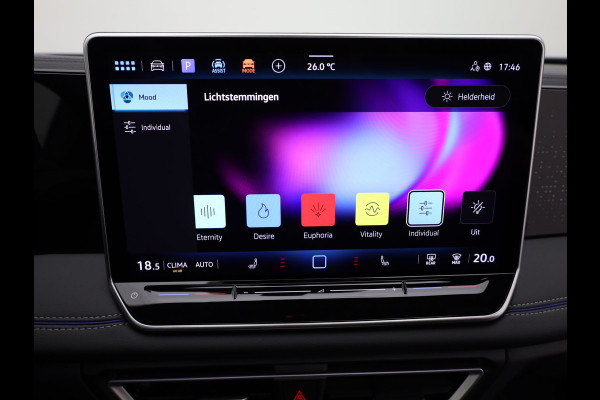 Volkswagen Tiguan 1.5 eTSI R-Line Business | Trekhaak wegkl. | Panodak | 360 Camera | IQ Light | Elk. A-klep | Prijs Rijklaar!!
