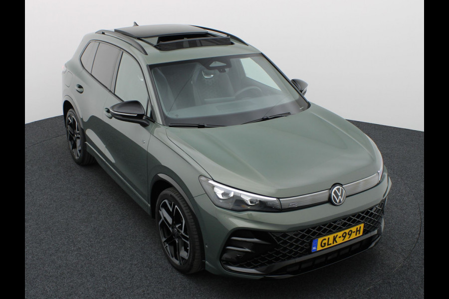Volkswagen Tiguan 1.5 eTSI R-Line Business | Trekhaak wegkl. | Panodak | 360 Camera | IQ Light | Elk. A-klep | Prijs Rijklaar!!