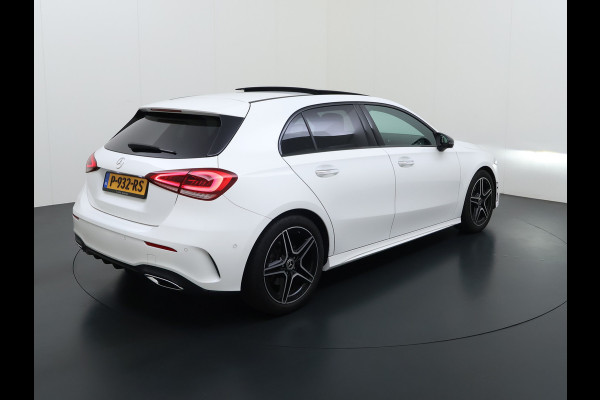Mercedes-Benz A-Klasse 250 AMG line | Pano Memory Multibeam Distronic