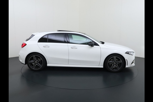 Mercedes-Benz A-Klasse 250 AMG line | Pano Memory Multibeam Distronic