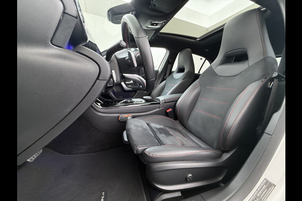 Mercedes-Benz A-Klasse 250 AMG line | Pano Memory Multibeam Distronic