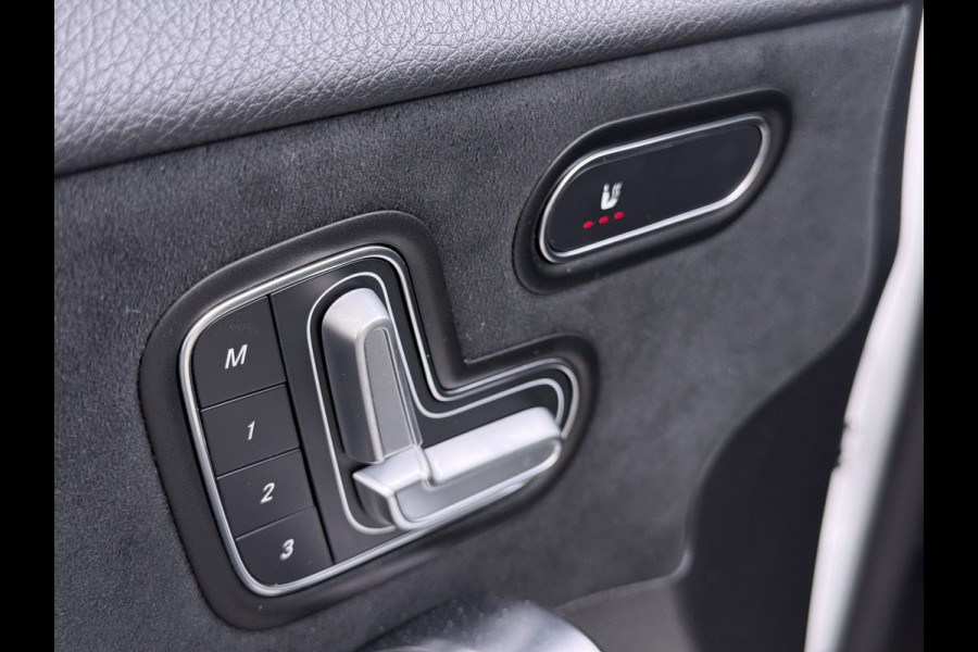 Mercedes-Benz A-Klasse 250 AMG line | Pano Memory Multibeam Distronic