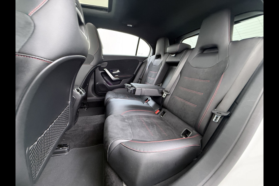 Mercedes-Benz A-Klasse 250 AMG line | Pano Memory Multibeam Distronic