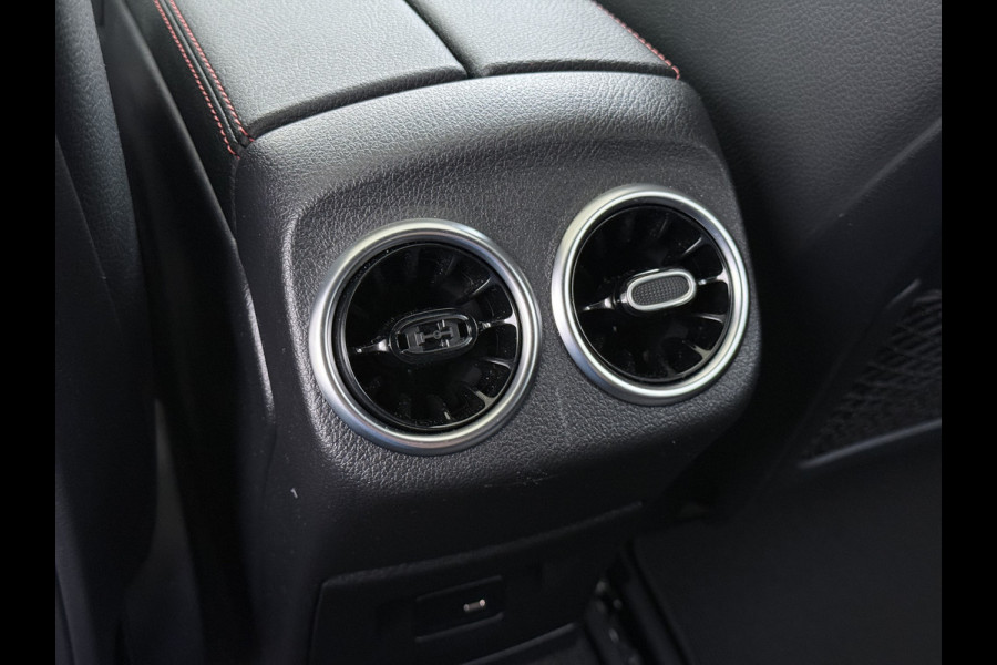 Mercedes-Benz A-Klasse 250 AMG line | Pano Memory Multibeam Distronic
