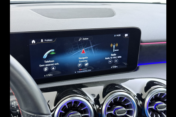 Mercedes-Benz A-Klasse 250 AMG line | Pano Memory Multibeam Distronic