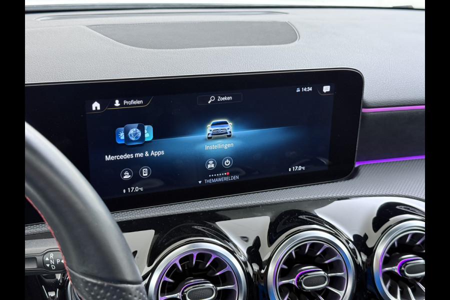 Mercedes-Benz A-Klasse 250 AMG line | Pano Memory Multibeam Distronic