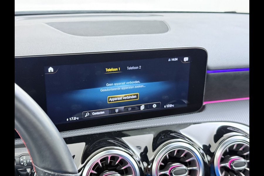 Mercedes-Benz A-Klasse 250 AMG line | Pano Memory Multibeam Distronic