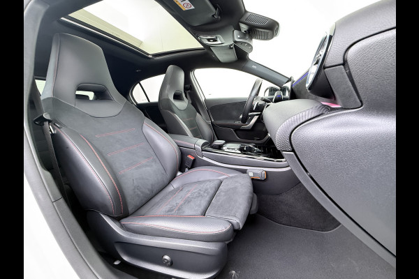 Mercedes-Benz A-Klasse 250 AMG line | Pano Memory Multibeam Distronic