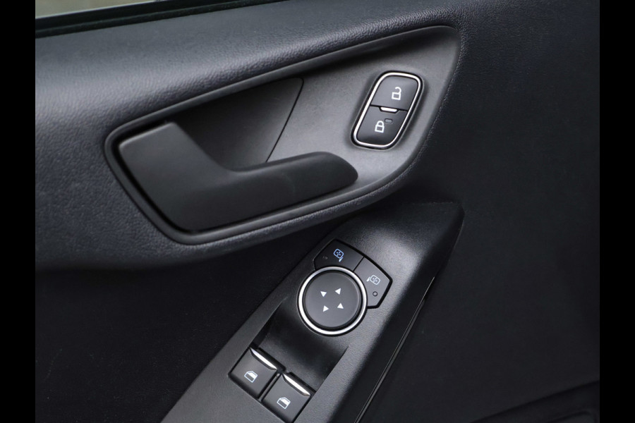 Ford Fiesta 1.0 EcoBoost Connected Sport (APPLE CARPLAY,NAVI,CLIMATE,CRUISE,BLACK AND WHITE EDITION,SPORTSTOELEN,NETTE STAAT)