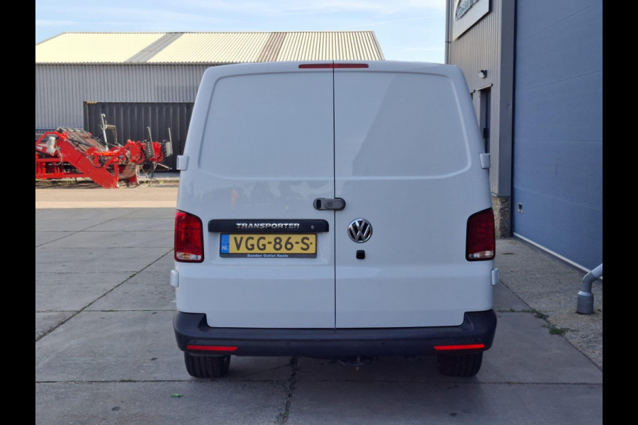 Volkswagen Transporter 2.0 TDI L2H1 30 Comfortline CARPLAY / L2H1 / CRUISE CONTROLE / AIRCO / EURO 6