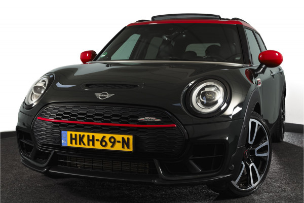 MINI Clubman 2.0 JCW ALL4 Chili | S/K-Panodak | Adapt. Cruise | Stoelverw. | PDC | Camera | NAV + App.Connect | ECC | Harman Kardon | LM 19" |