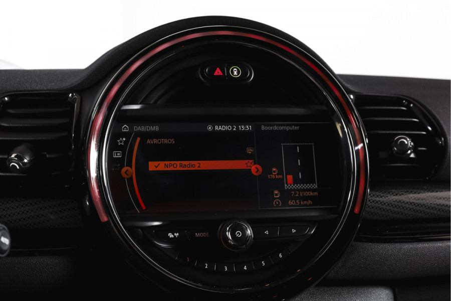 MINI Clubman 2.0 JCW ALL4 Chili | S/K-Panodak | Adapt. Cruise | Stoelverw. | PDC | Camera | NAV + App.Connect | ECC | Harman Kardon | LM 19" |
