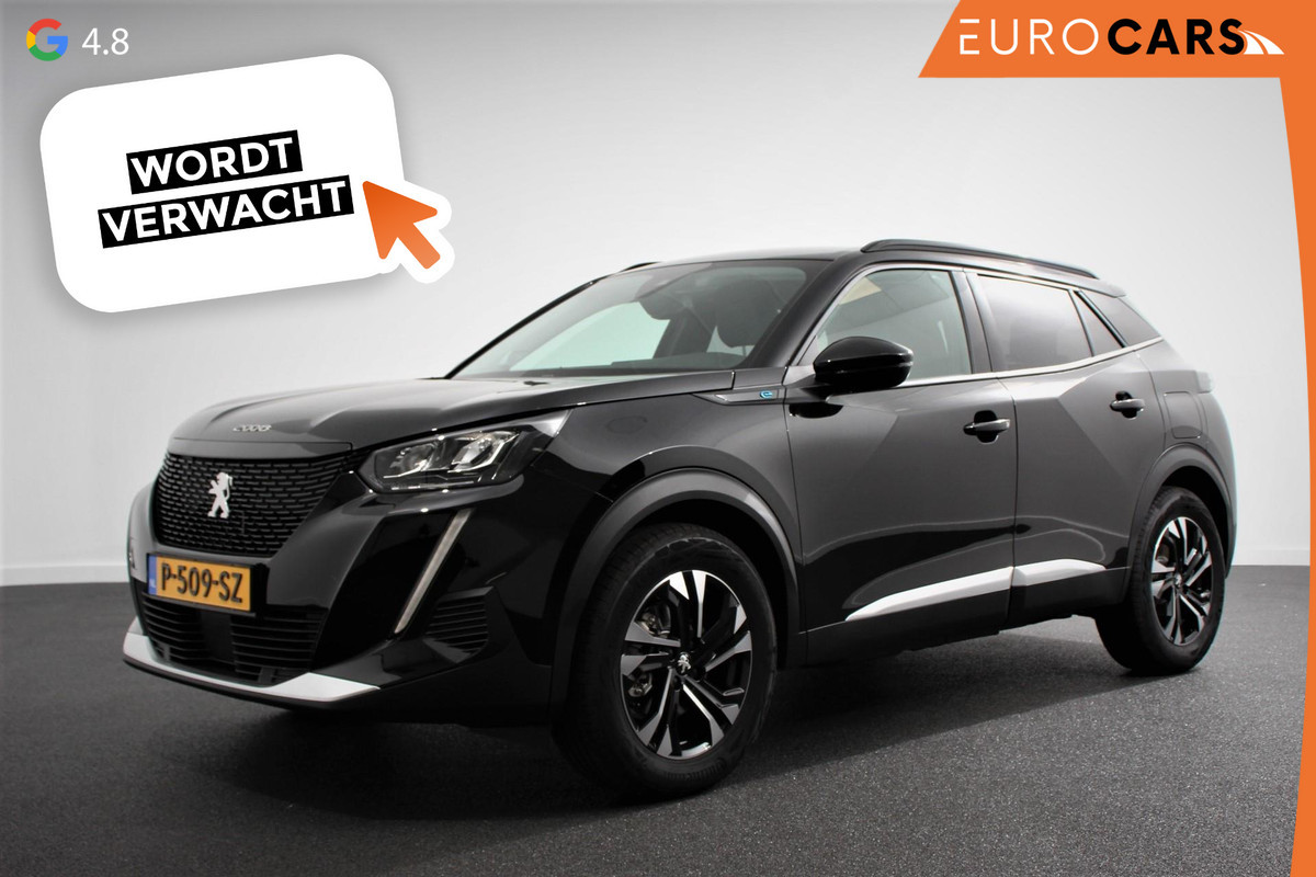 Peugeot e-2008 EV Allure Pack 50 kWh Navigatie Climate control 3D Digitale cockpit Camera Lichtmetalen Velgen