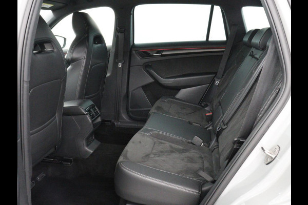 Škoda Kodiaq 1.5 TSI Sportline Business | Keyless | Adaptive cr | Keyless | Adaptive cruise control | Carplay | Climate control | Stoel & Stuurverwarming | Camera | Navigatie | Bluetooth | DAB+ | Sfeerverlichting | Canton audio