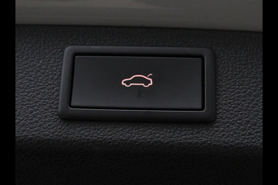 Škoda Kodiaq 1.5 TSI Sportline Business | Keyless | Adaptive cr | Keyless | Adaptive cruise control | Carplay | Climate control | Stoel & Stuurverwarming | Camera | Navigatie | Bluetooth | DAB+ | Sfeerverlichting | Canton audio
