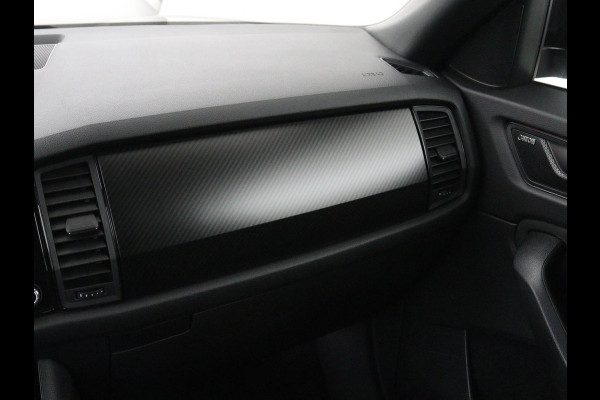 Škoda Kodiaq 1.5 TSI Sportline Business | Keyless | Adaptive cr | Keyless | Adaptive cruise control | Carplay | Climate control | Stoel & Stuurverwarming | Camera | Navigatie | Bluetooth | DAB+ | Sfeerverlichting | Canton audio
