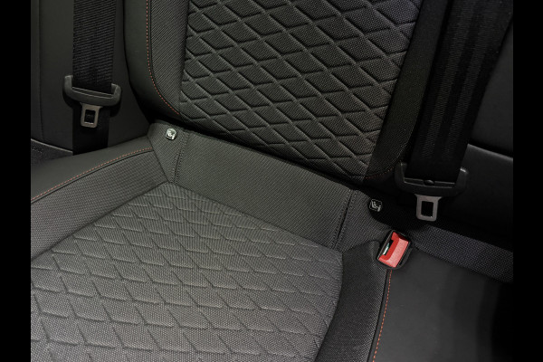 Seat Leon 1.4 TSI eHybrid PHEV FR Business Intense | Keyless | Apple Carplay | Stoel/Stuurverwarming | Camera