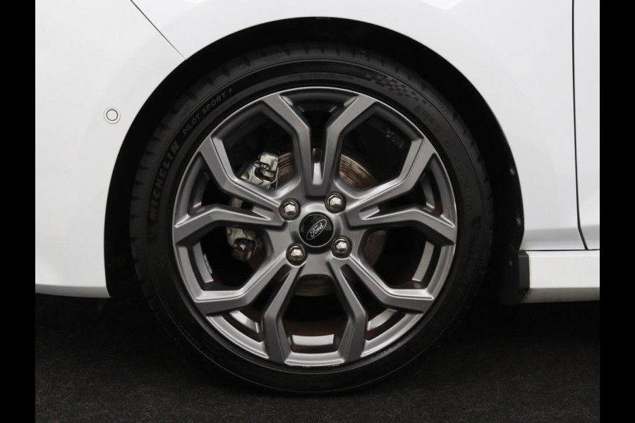 Ford Fiesta 1.0 EcoBoost Hybrid ST-Line X | Panoramadak | Stoel & Stuurverwarming | Bang & Olufsen | Adaptive cruise | Climate control | Camera | Navigatie | Bluetooth | DAB+ | Park assist | Side assist | Mirrorlink