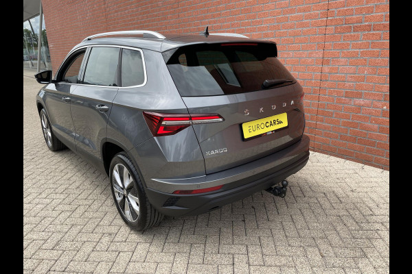 Škoda Karoq 1.5 TSI 150pk DSG Style Navigatie Apple Carplay/Android Auto Parkeersensoren Camera Adaptive Cruise Control Elektrische achterklep Wegklapbare trekhaak Stoel- en stuurverwarming Ledverlichting Virtual Cockpit Climate Control