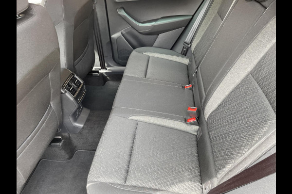 Škoda Karoq 1.5 TSI 150pk DSG Style Navigatie Apple Carplay/Android Auto Parkeersensoren Camera Adaptive Cruise Control Elektrische achterklep Wegklapbare trekhaak Stoel- en stuurverwarming Ledverlichting Virtual Cockpit Climate Control
