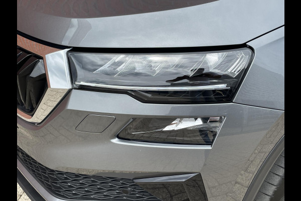 Škoda Karoq 1.5 TSI 150pk DSG Style Navigatie Apple Carplay/Android Auto Parkeersensoren Camera Adaptive Cruise Control Elektrische achterklep Wegklapbare trekhaak Stoel- en stuurverwarming Ledverlichting Virtual Cockpit Climate Control