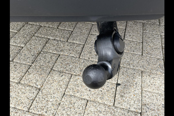 Škoda Karoq 1.5 TSI 150pk DSG Style Navigatie Apple Carplay/Android Auto Parkeersensoren Camera Adaptive Cruise Control Elektrische achterklep Wegklapbare trekhaak Stoel- en stuurverwarming Ledverlichting Virtual Cockpit Climate Control
