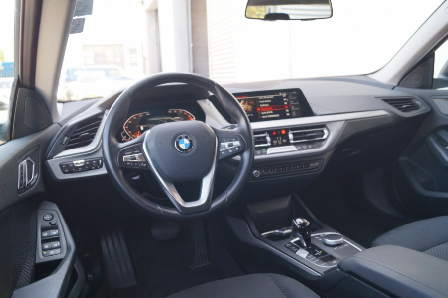 BMW 2 Serie Gran Coupé 218i 136pk Automaat Business Edition -LED-ECC-PDC-DAB-