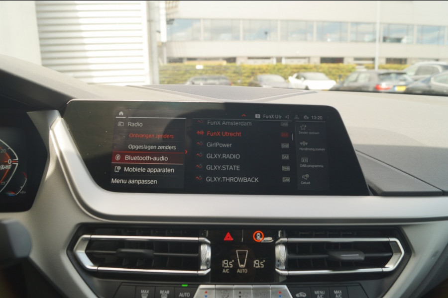 BMW 2 Serie Gran Coupé 218i 136pk Automaat Business Edition -LED-ECC-PDC-DAB-