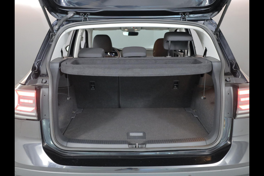 Volkswagen T-Cross 1.0 TSI Life Edition 95 pk | Verlengde garantie | Navigatie | Parkeersensoren | Achteruitrijcamera | Autom. airco | Stoelverwarming |