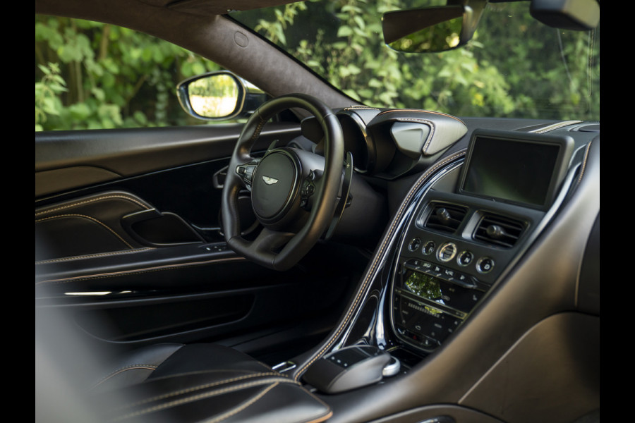 Aston Martin DBS 5.2 V12 Superleggera | NL auto | Carbon pack