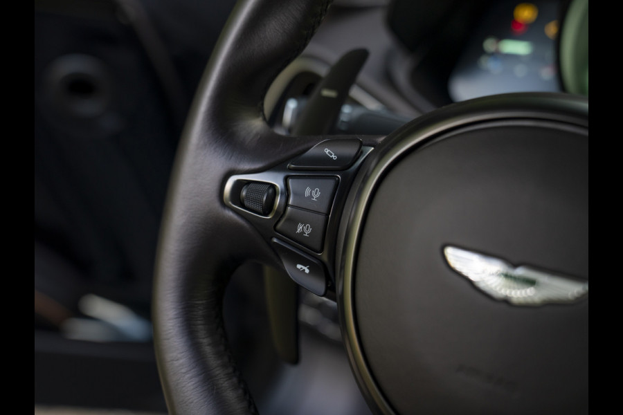 Aston Martin DBS 5.2 V12 Superleggera | NL auto | Carbon pack