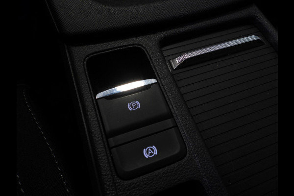 Škoda Octavia Combi 1.5 e-TSI Aut. Business Edition Plus NAVI/CAMERA/LED/TREKH./18"LMV!