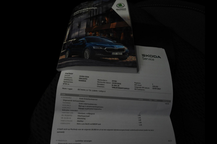 Škoda Octavia Combi 1.5 e-TSI Aut. Business Edition Plus NAVI/CAMERA/LED/TREKH./18"LMV!