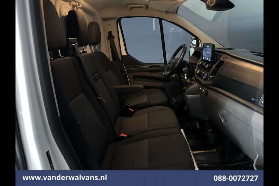 Ford Transit Custom 2.0 TDCI 130pk L2H1 Euro6 Airco | Camera | LED | Apple Carplay | Cruisecontrol | 2800kg Trekhaak Cruisecontrol, Stoelverwarming, Verwarmde voorruit, Parkeersensoren, Bijrijdersbank